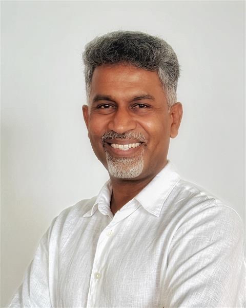 Madhivanan Periannan profile popup picture